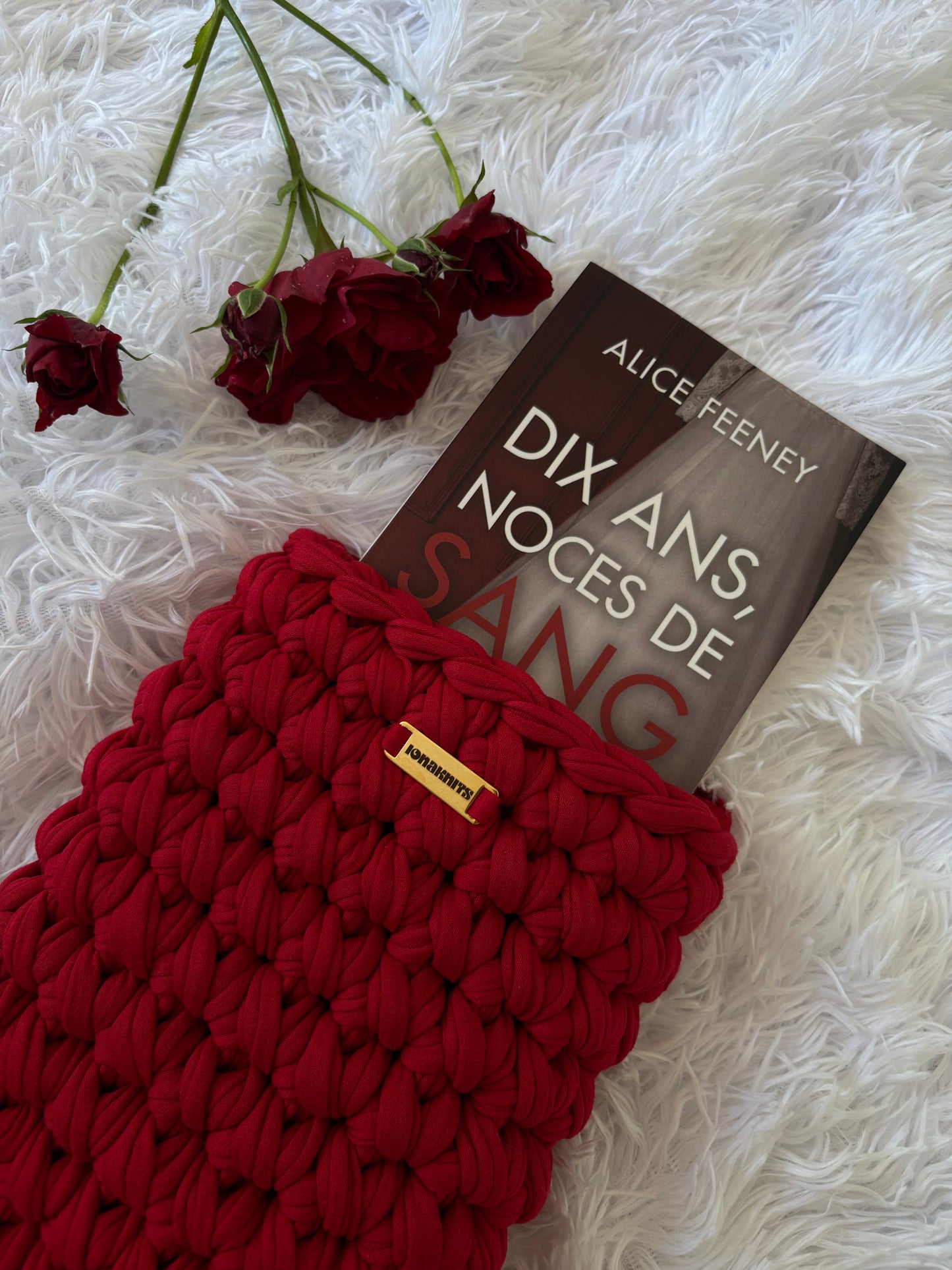 BOOK SLEEVE