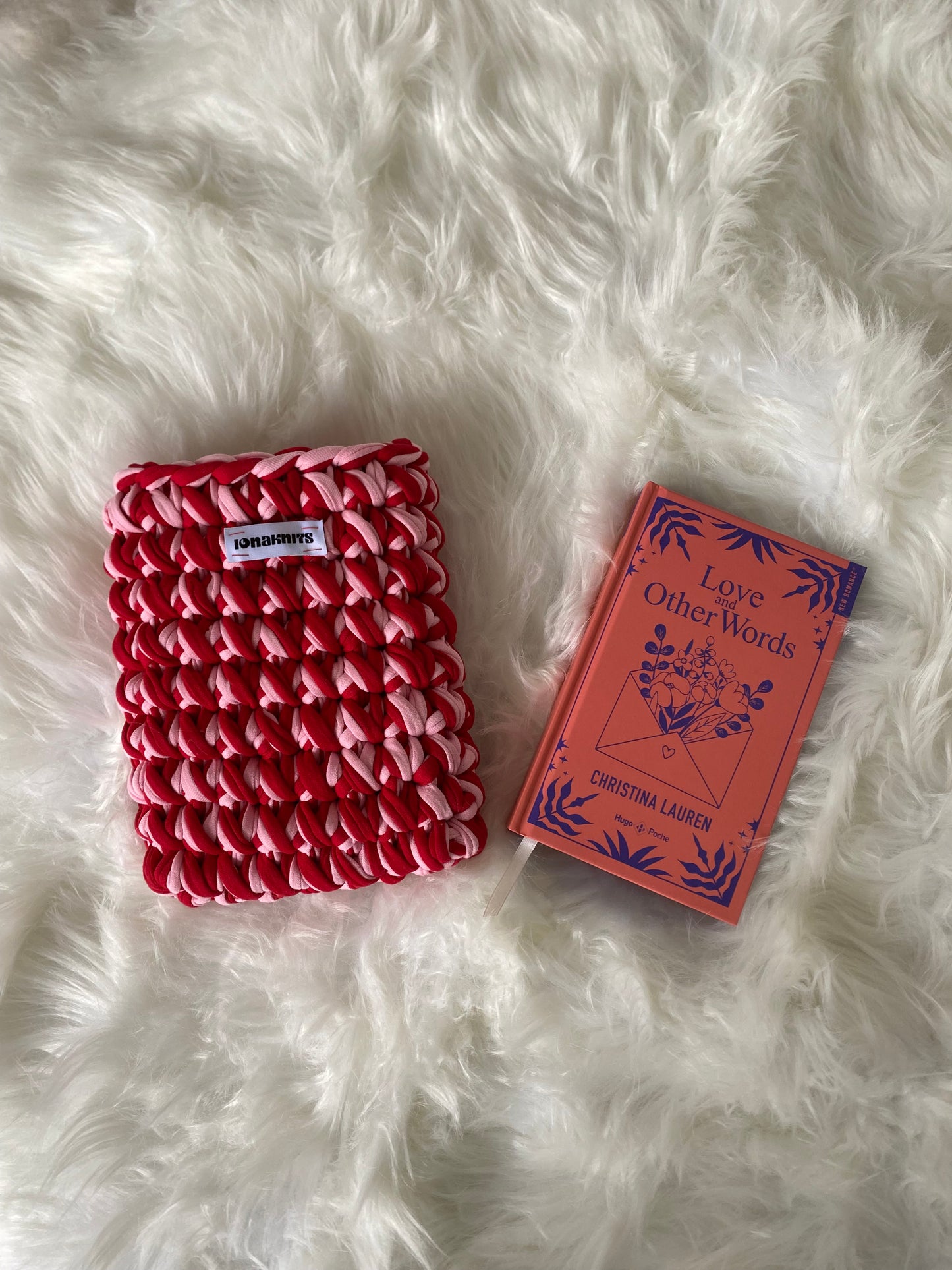 BOOK SLEEVE