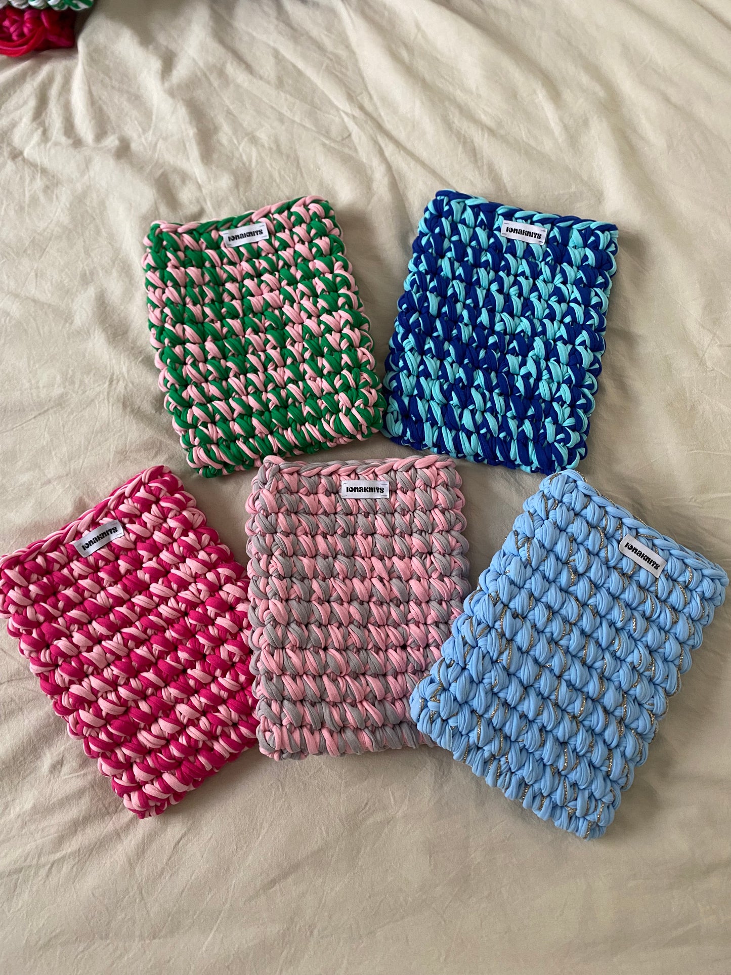 IPAD & LAPTOP SLEEVE
