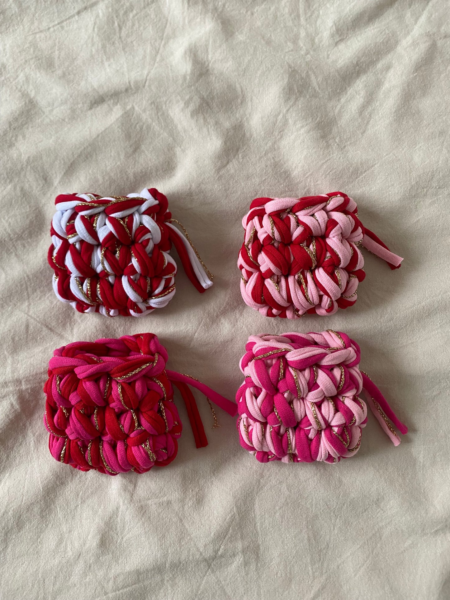 AIRPODS CASE