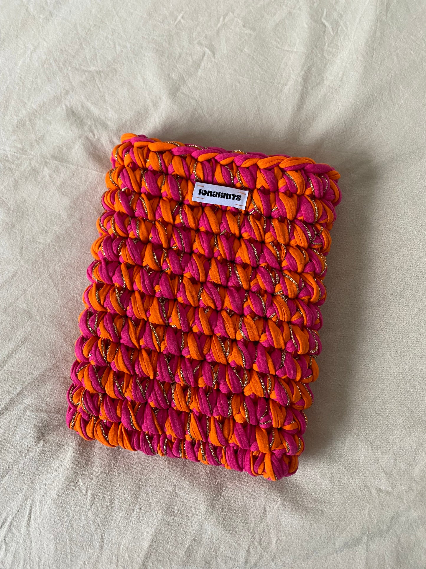 IPAD & LAPTOP SLEEVE
