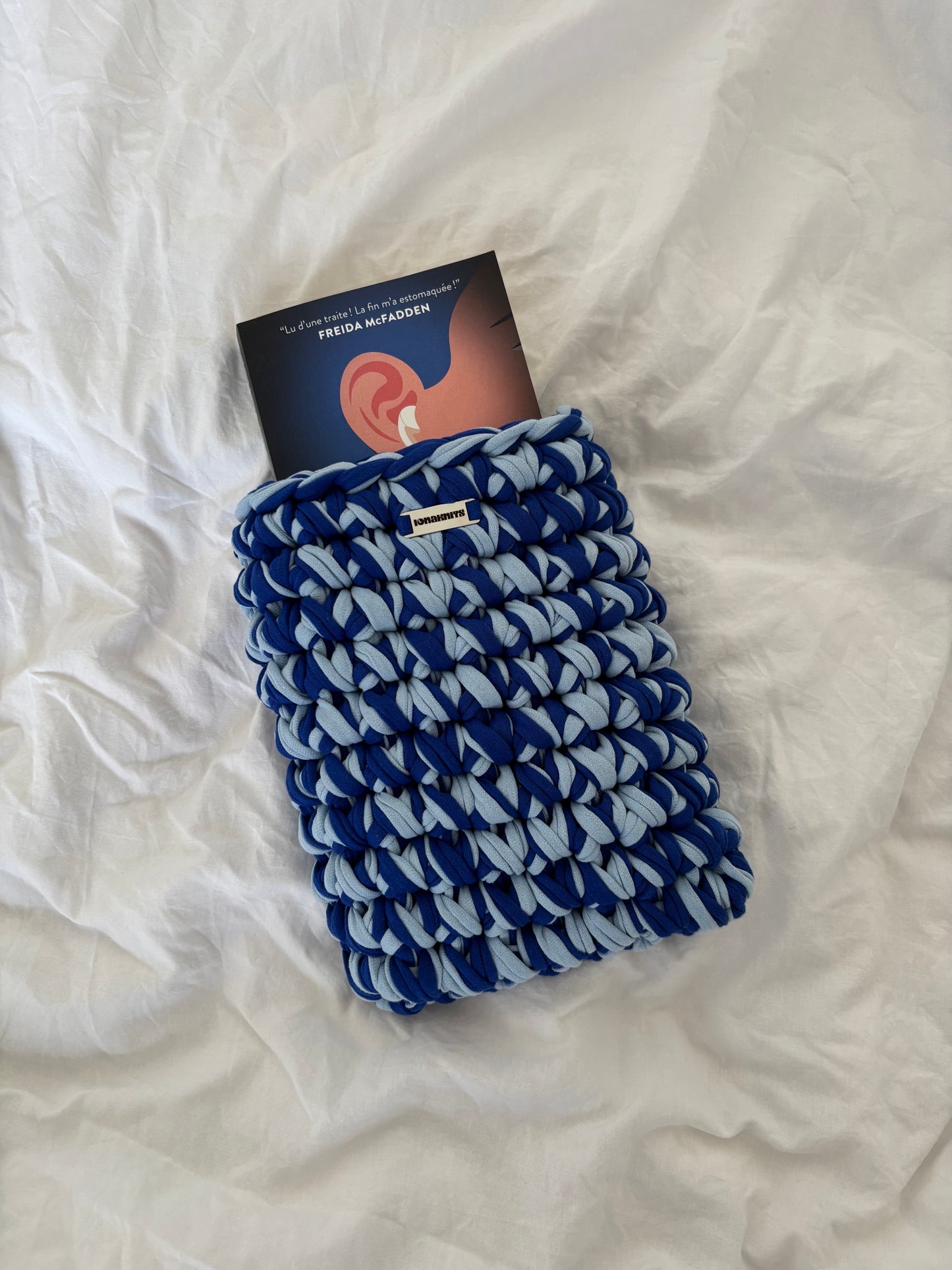 BOOK SLEEVE