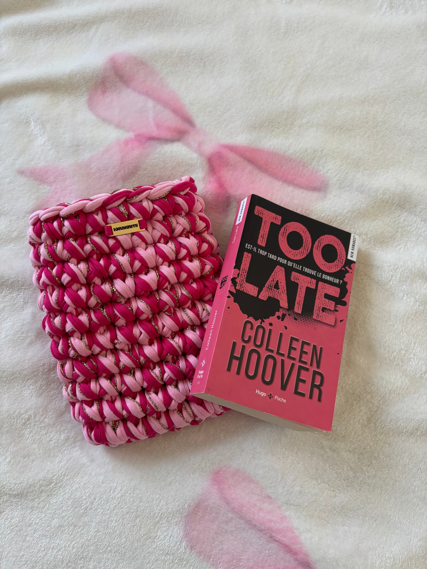BOOK SLEEVE