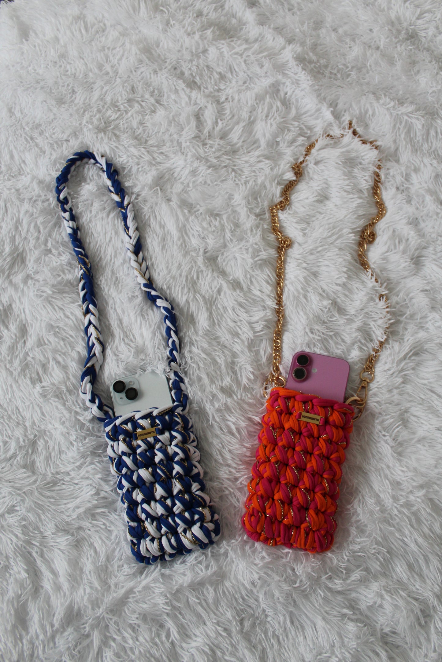 PHONE SLEEVE 