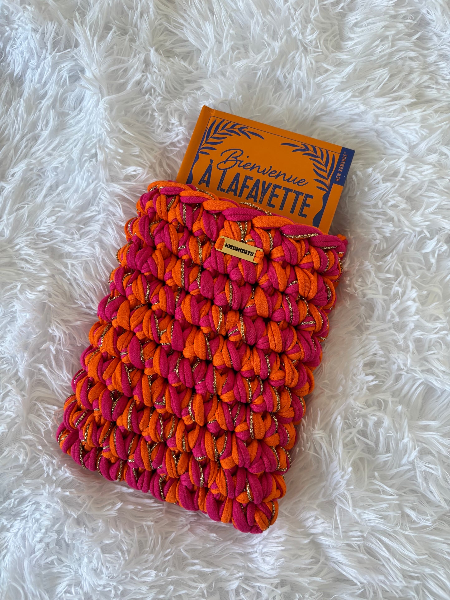 BOOK SLEEVE