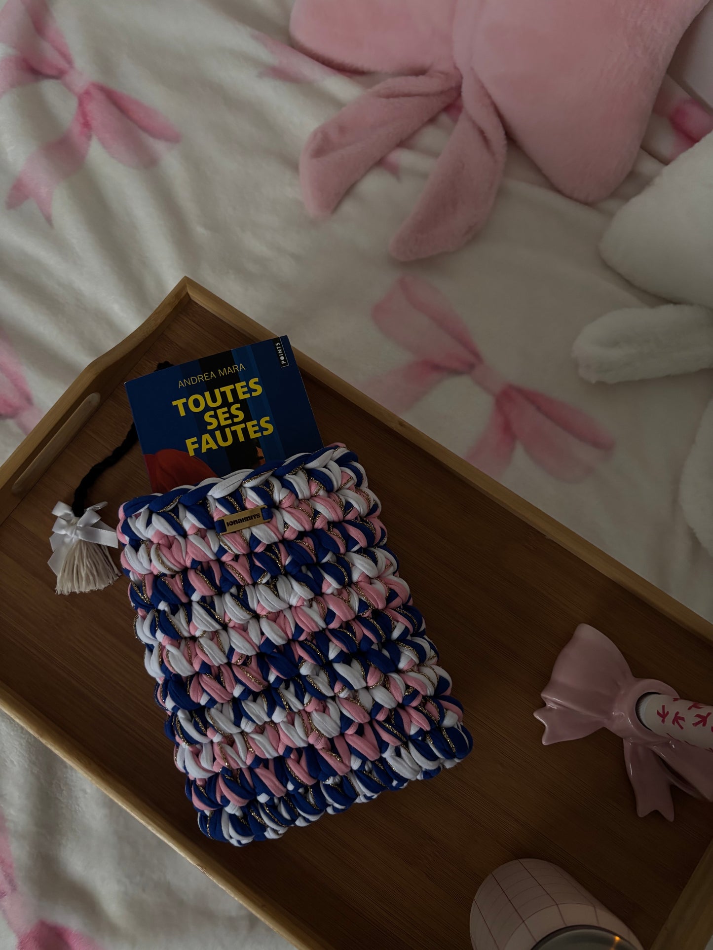 BOOK SLEEVE