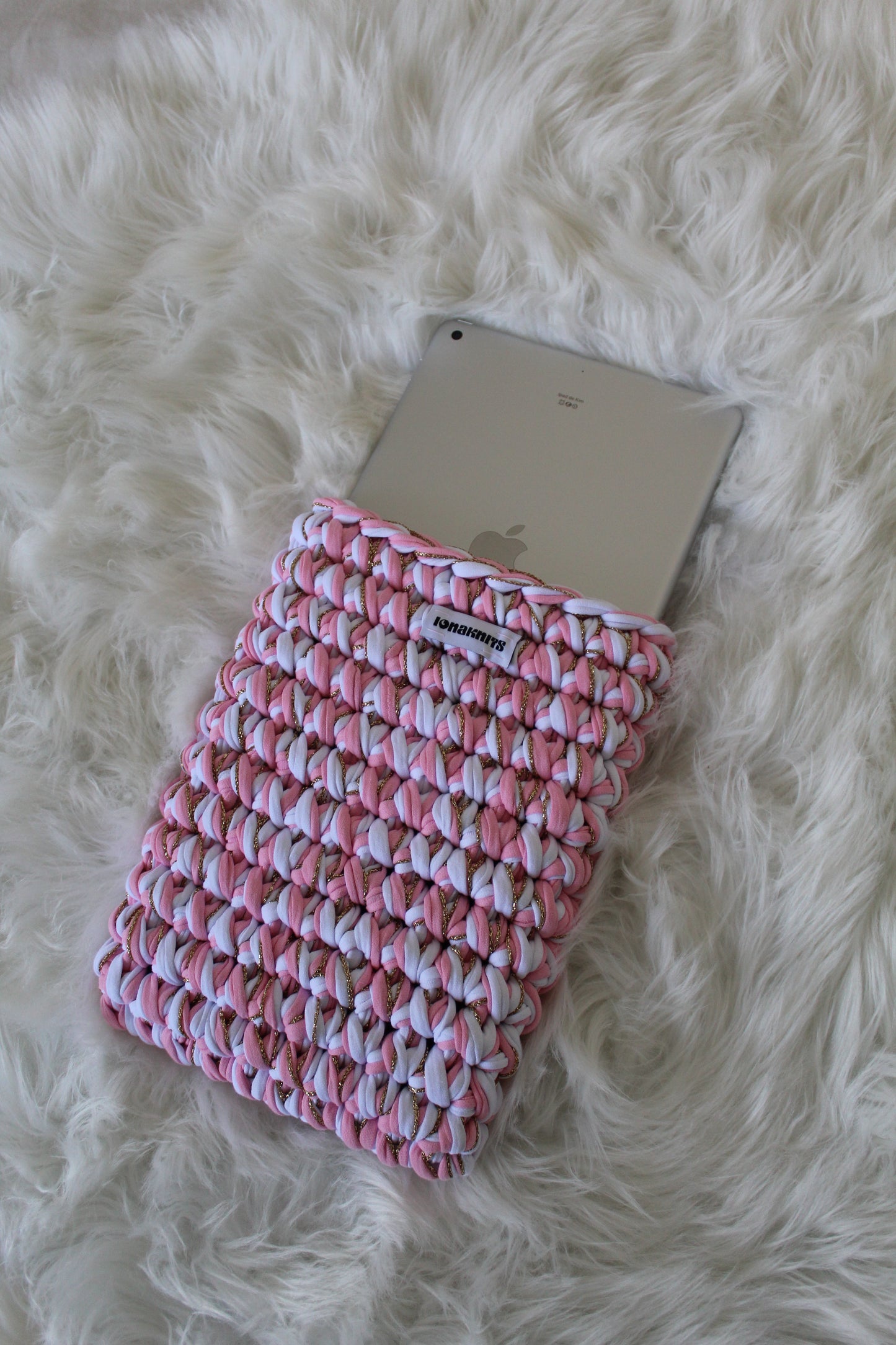 IPAD & LAPTOP SLEEVE