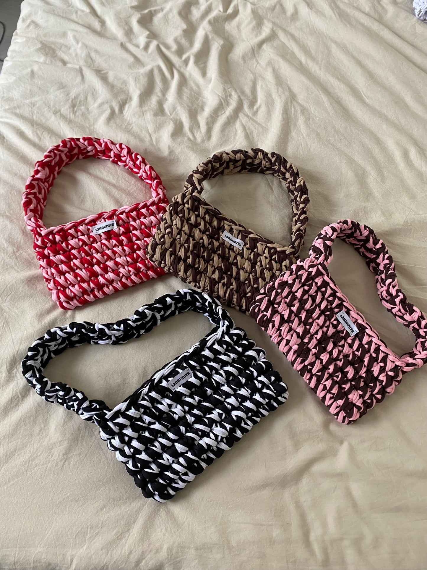 SHOULDER BAG