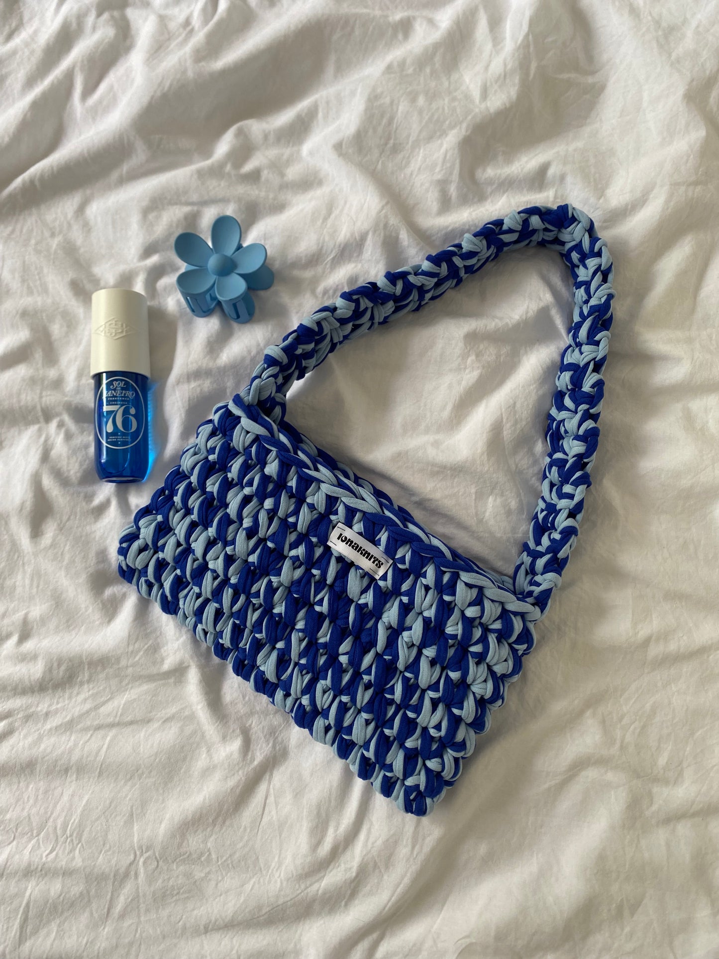SHOULDER BAG